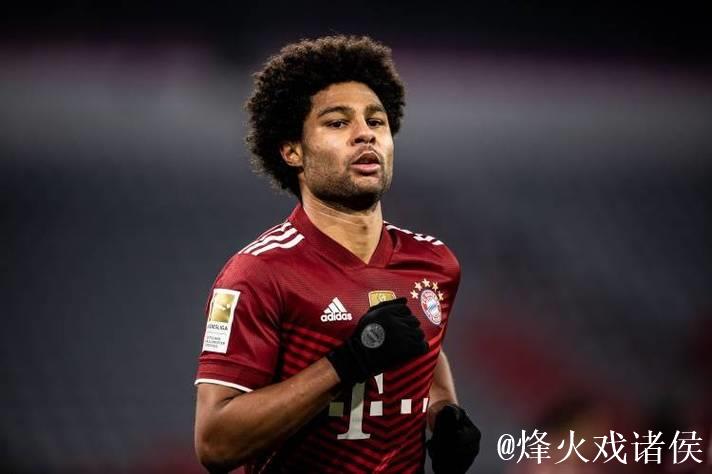 半场：拜仁1-1美因茨，格纳布里助攻卡尔破门，