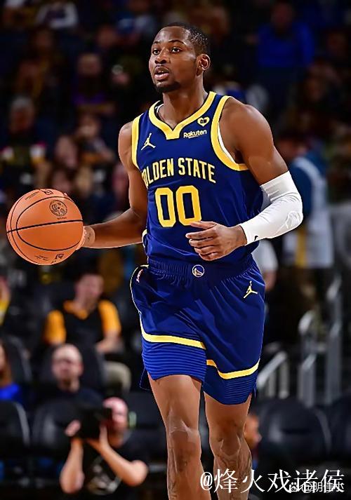 库里下半场低迷仅2分勇士遭国王逆转,绿军加时险胜快船 库里下半场低迷仅2分勇士遭国王逆转,绿军加时险胜快船